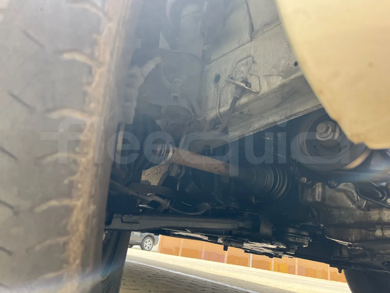 Opel Vivaro - B X83 -EUR6 -85kW -5.399m - front axle right side