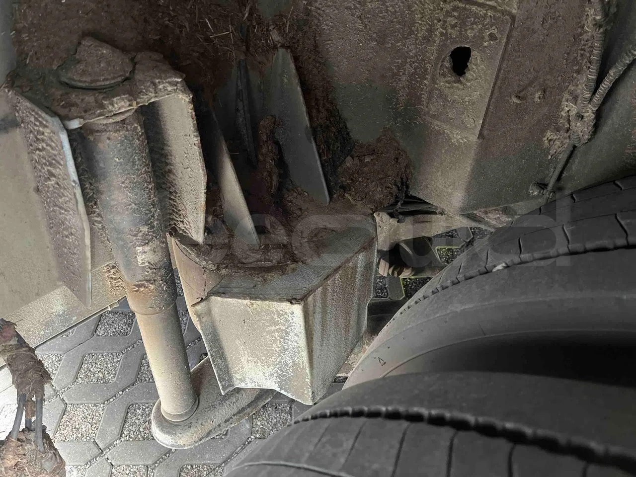 Mercedes-Benz Citaro O 530 LE - Euro 6 - 220 kW - 12.170 mt - axel 2 air springs 1 right