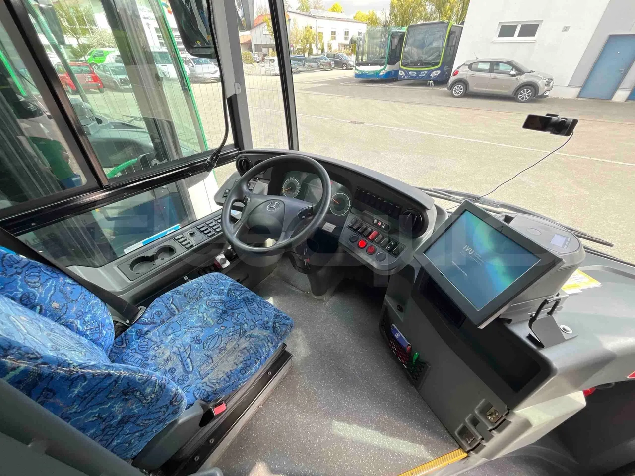 Mercedes-Benz Citaro O 530 LE - Euro 6 - 220 kW - 12.170 mt - buttons panels on