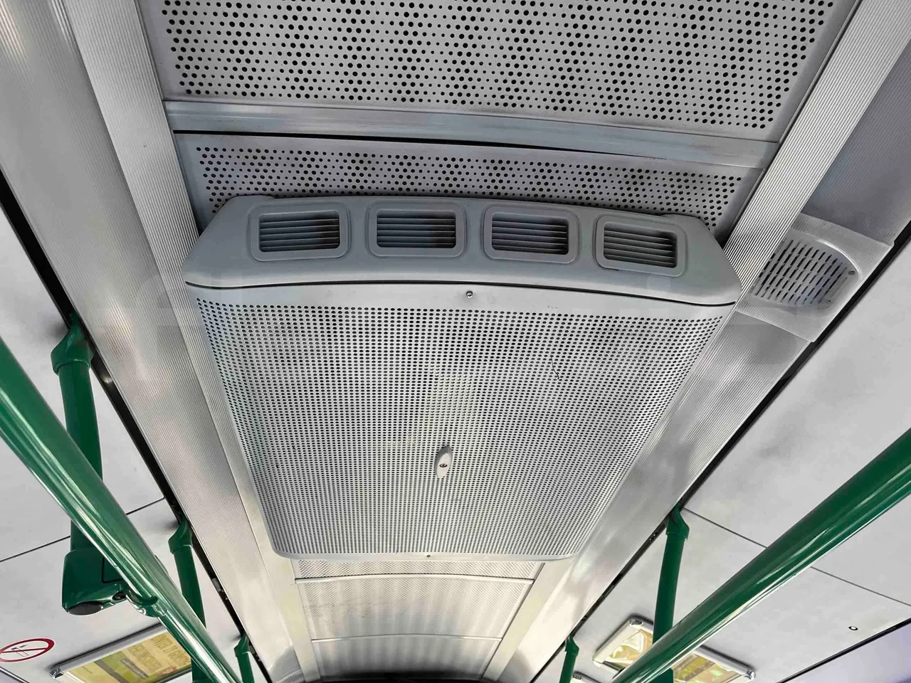 Mercedes-Benz Citaro O 530 LE - Euro 6 - 220 kW - 12.170 mt - roof hatch 2