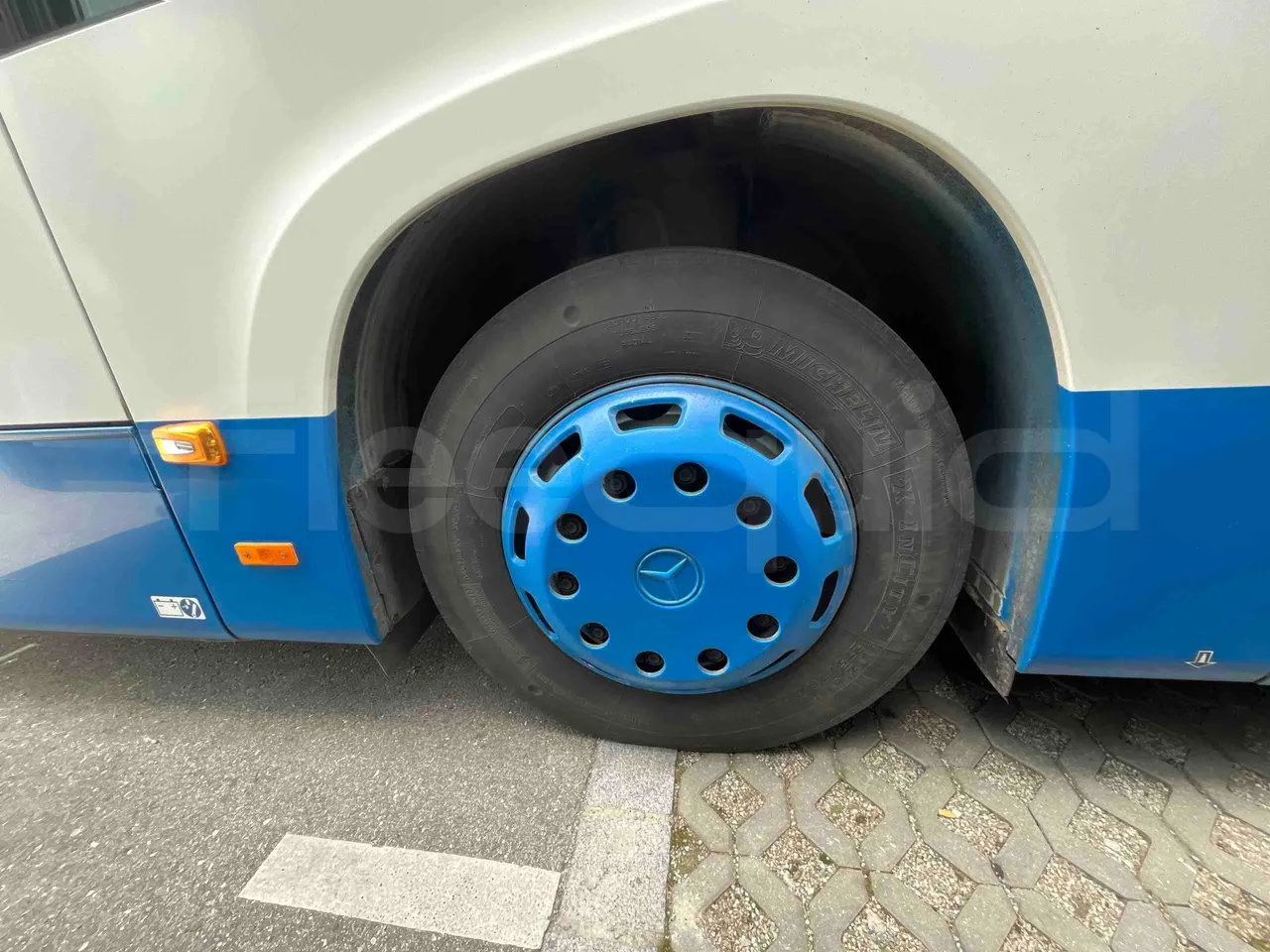 Mercedes-Benz Citaro O 530 LE - Euro 6 - 220 kW - 12.170 mt - rear left tire photo