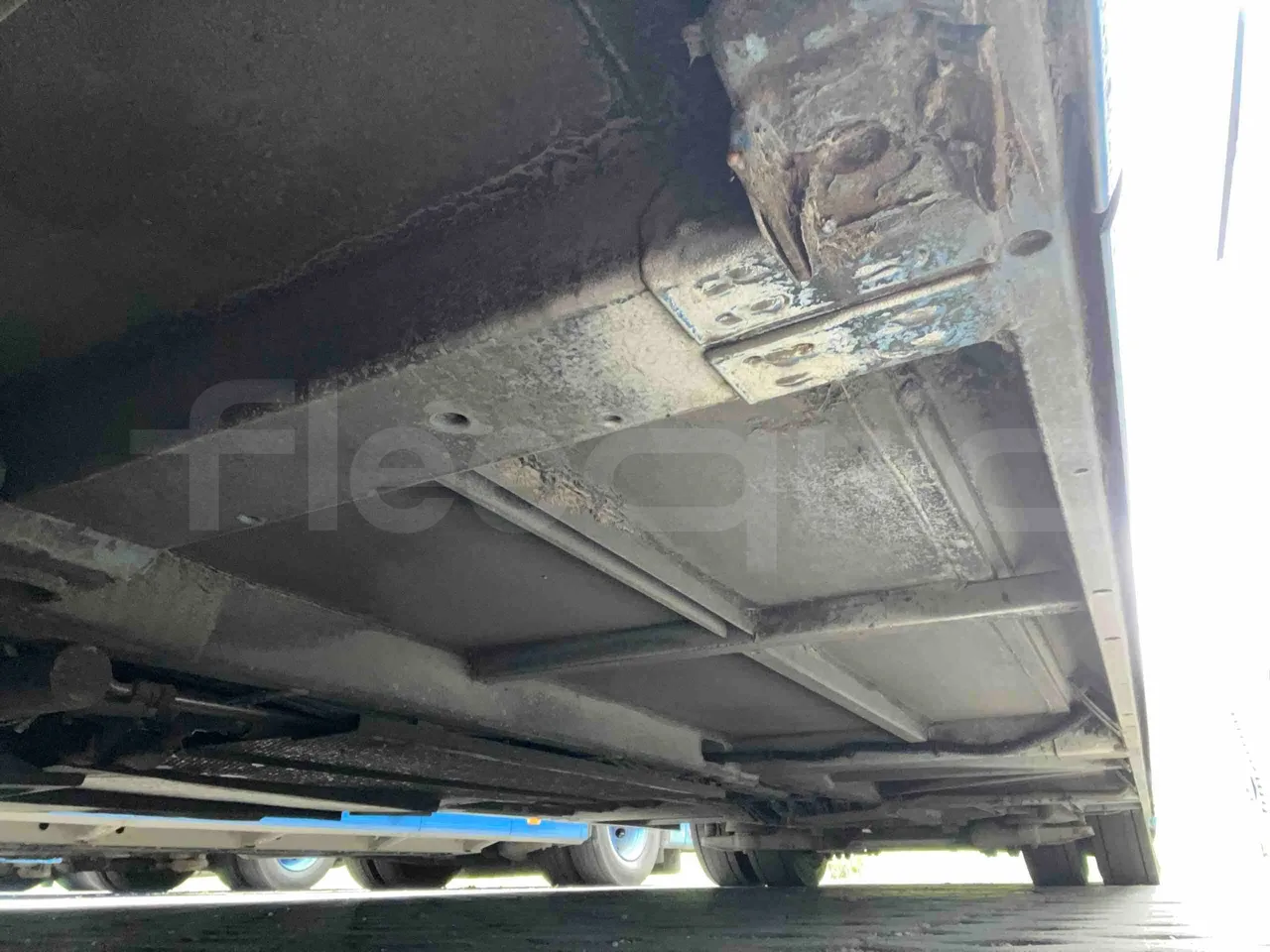 Mercedes-Benz Citaro O 530 LE - Euro 6 - 220 kW - 12.170 mt - central undercarriage photo