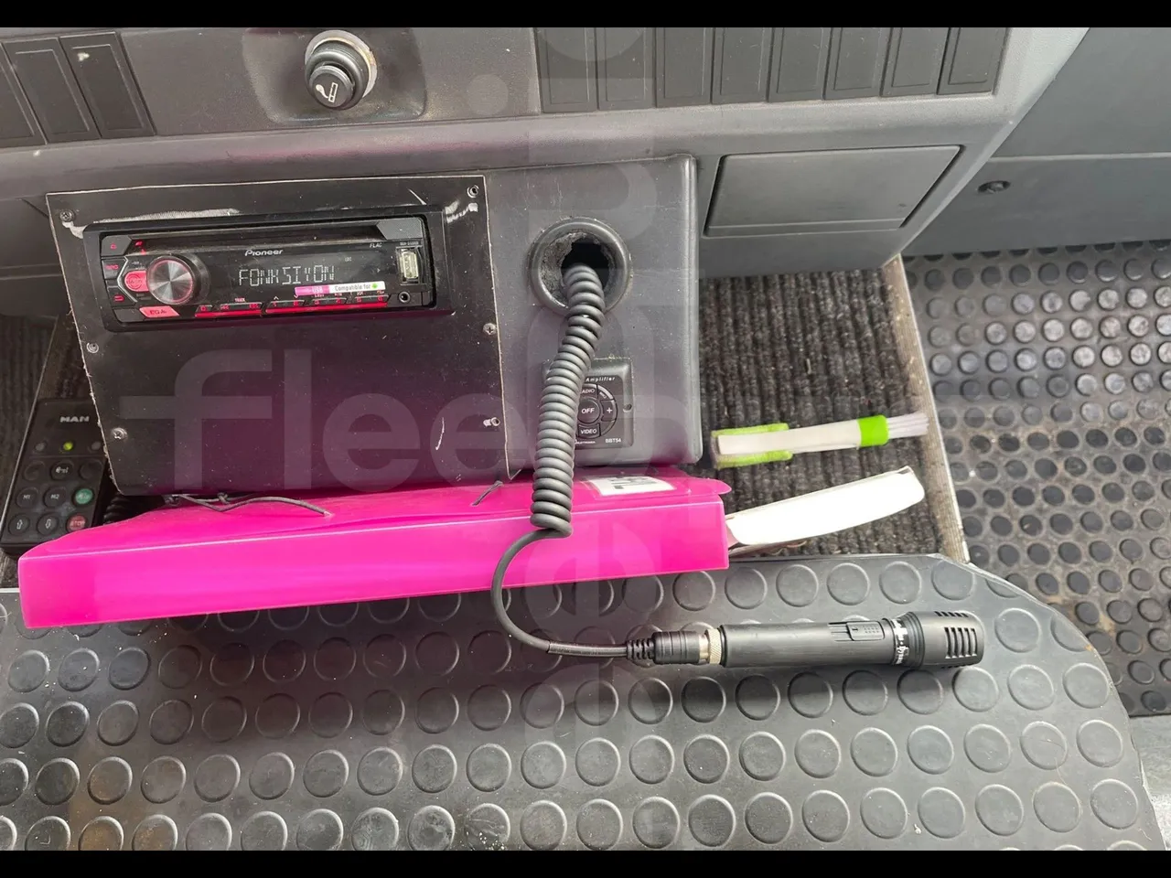 Man 10.225 FOCL 10.552 FOCL - Euro3 - 162 kW - 8 mt - hostes microphone accessories photo