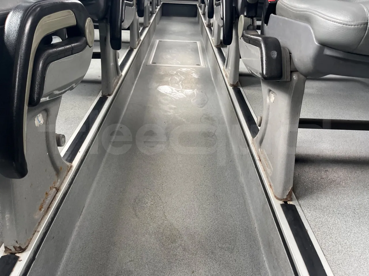 Man 10.225 FOCL 10.552 FOCL - Euro3 - 162 kW - 8 mt - seat brackets photo