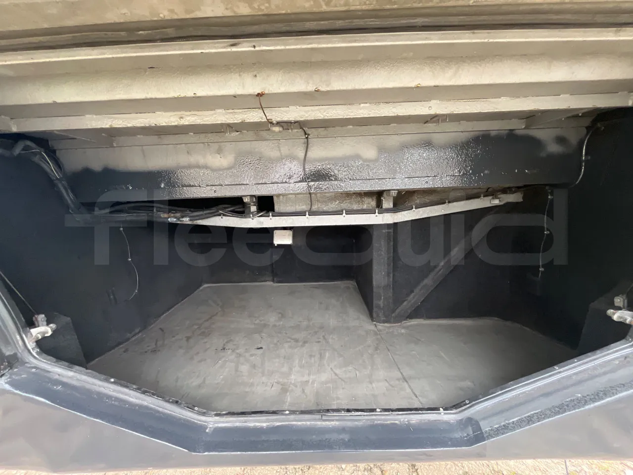 Man 10.225 FOCL 10.552 FOCL - Euro3 - 162 kW - 8 mt - luggage rack photo