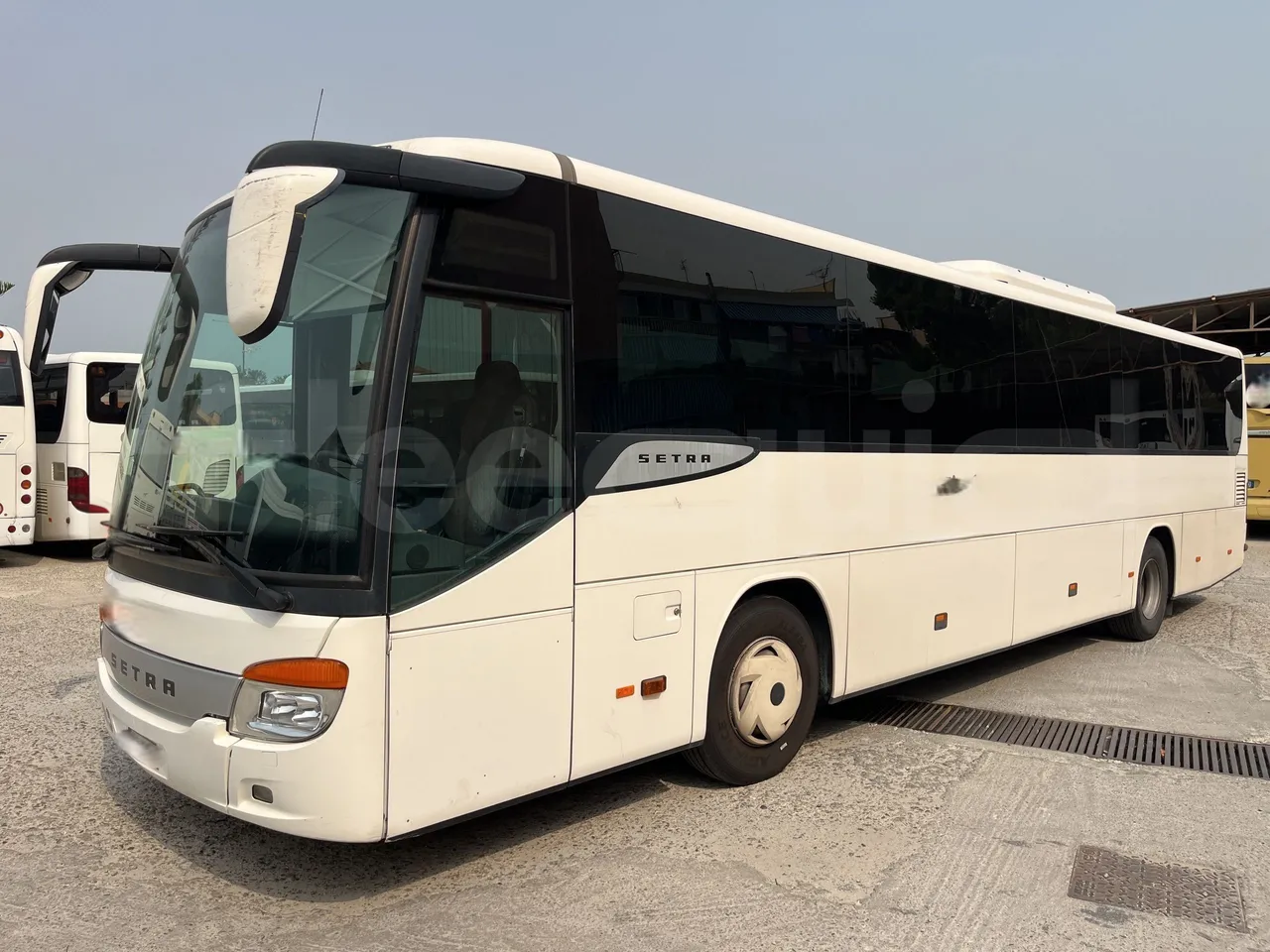Setra S415 - 3/4 Front Left Side