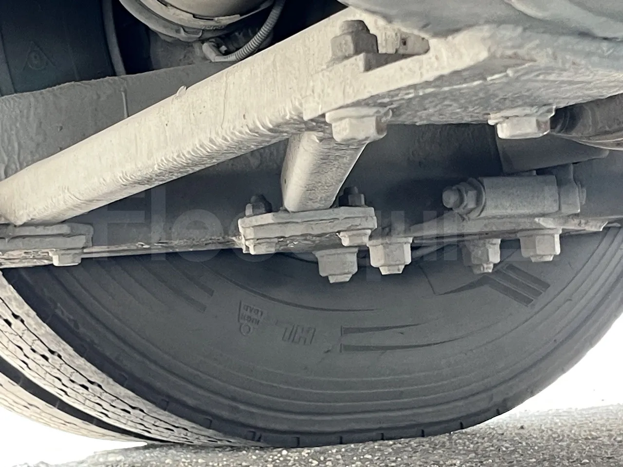 Setra S415 - Second Axle Discs Right Side