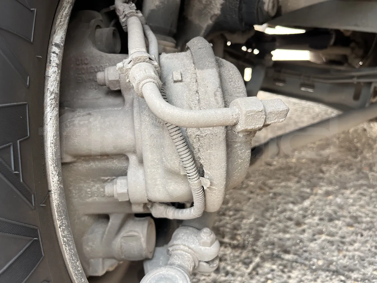 Setra S415 - First Axle Brake Calipers Right Side