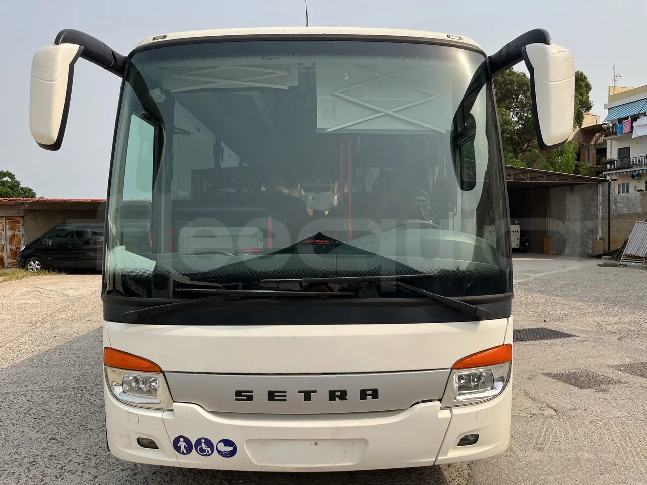 Setra S415 - Front