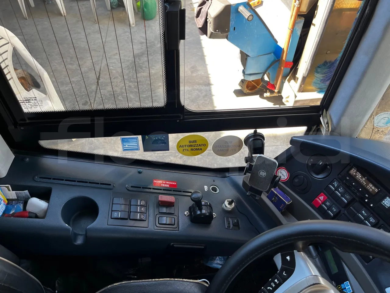 Neoplan Skyliner - onboard devices 3