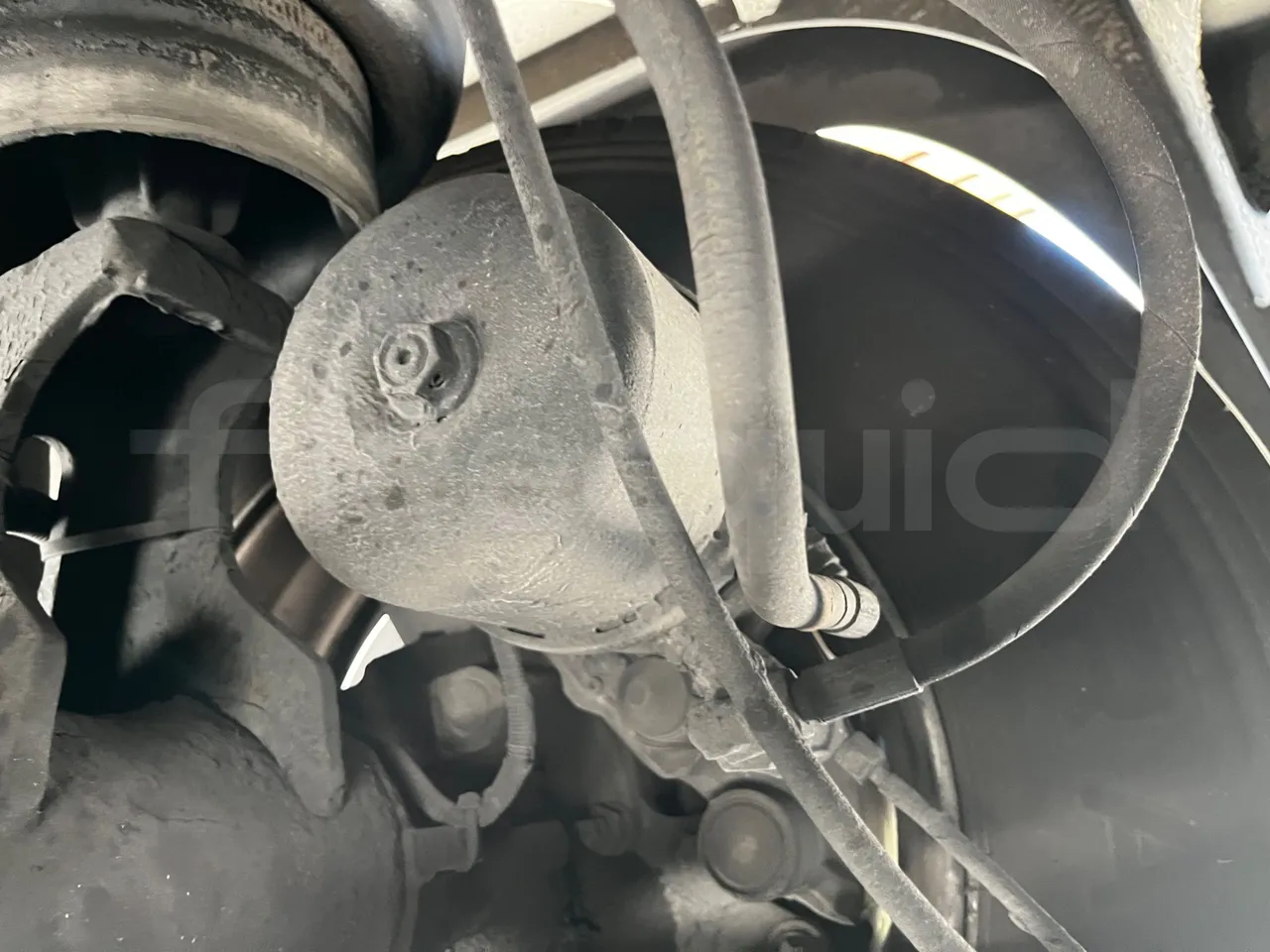 Neoplan Skyliner - axel 3 caliper brakes left