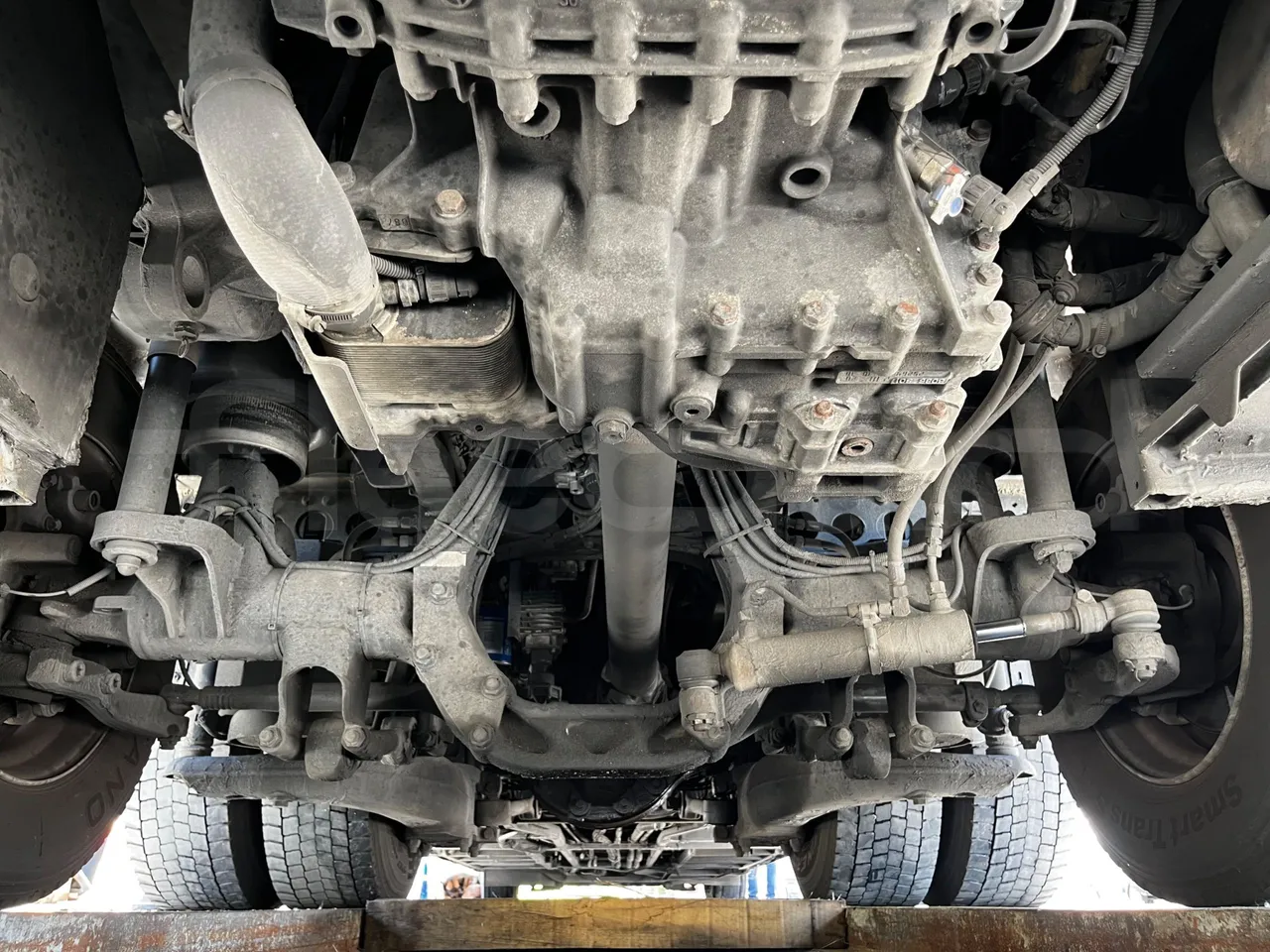 Neoplan Skyliner - differential photo