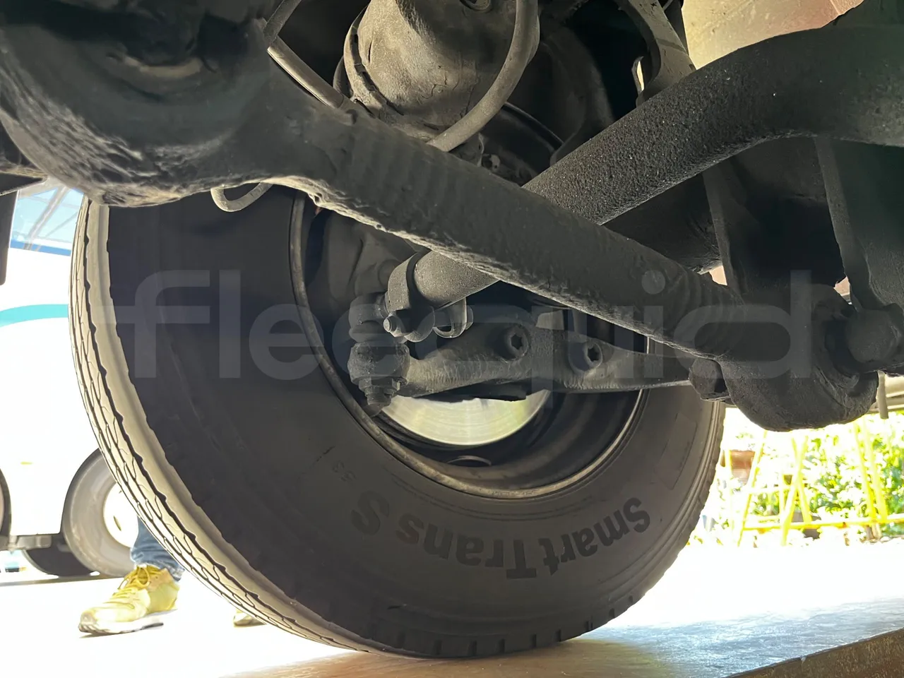 Neoplan Skyliner - axel 3 discs left