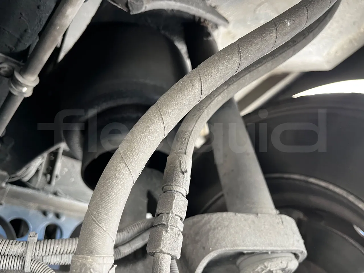 Neoplan Skyliner - axel 3 shock absorbers 2 left