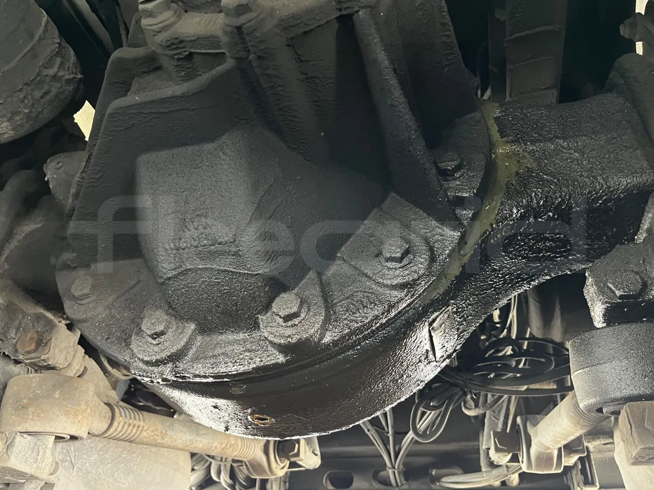 Neoplan Skyliner - axle 3 right side