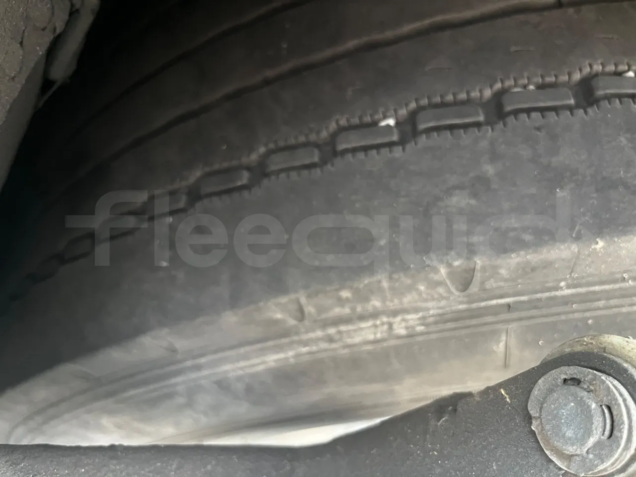Neoplan Skyliner - spare wheel
