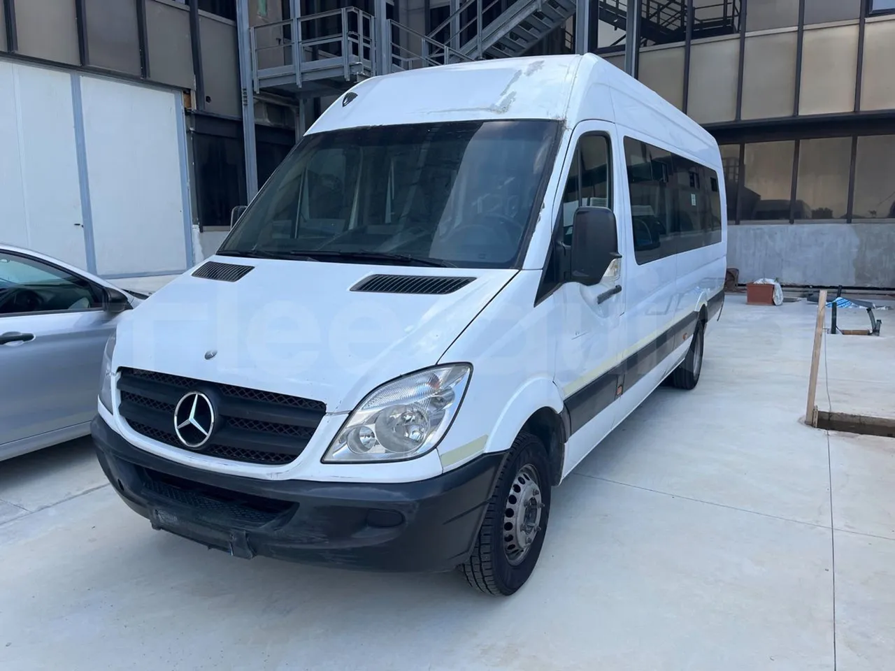 Mercedes-Benz Sprinter 519CDI -EUR5-140kW -7.345m Abitur - 3/4 front left (mandatory for bus to scrap)