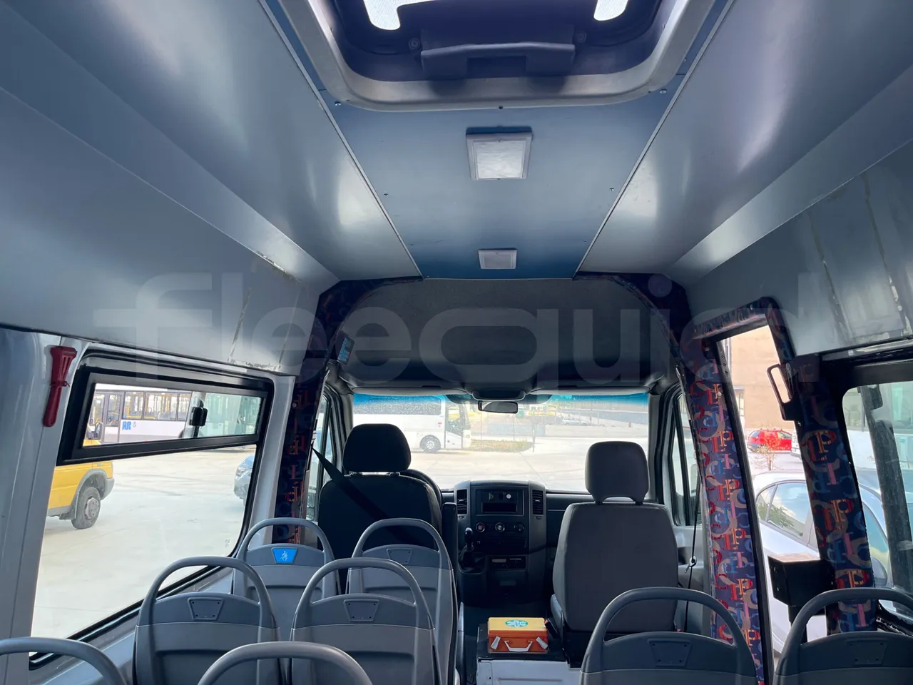 Mercedes-Benz Sprinter 519CDI -EUR5-140kW -7.345m Abitur - overhead compartments photo