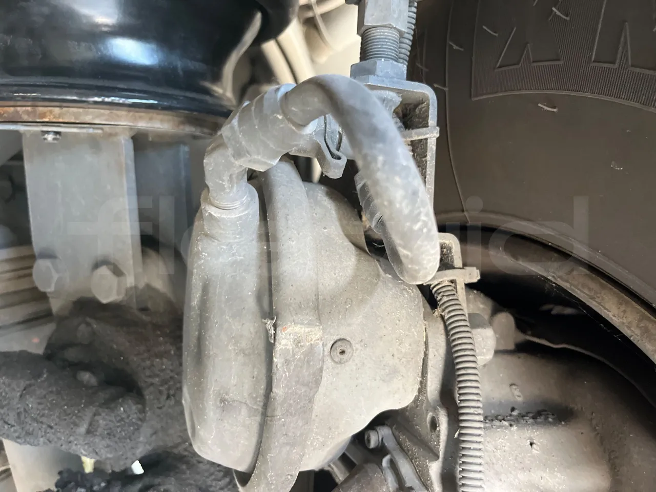 Irizar Scania - front brake calipers right