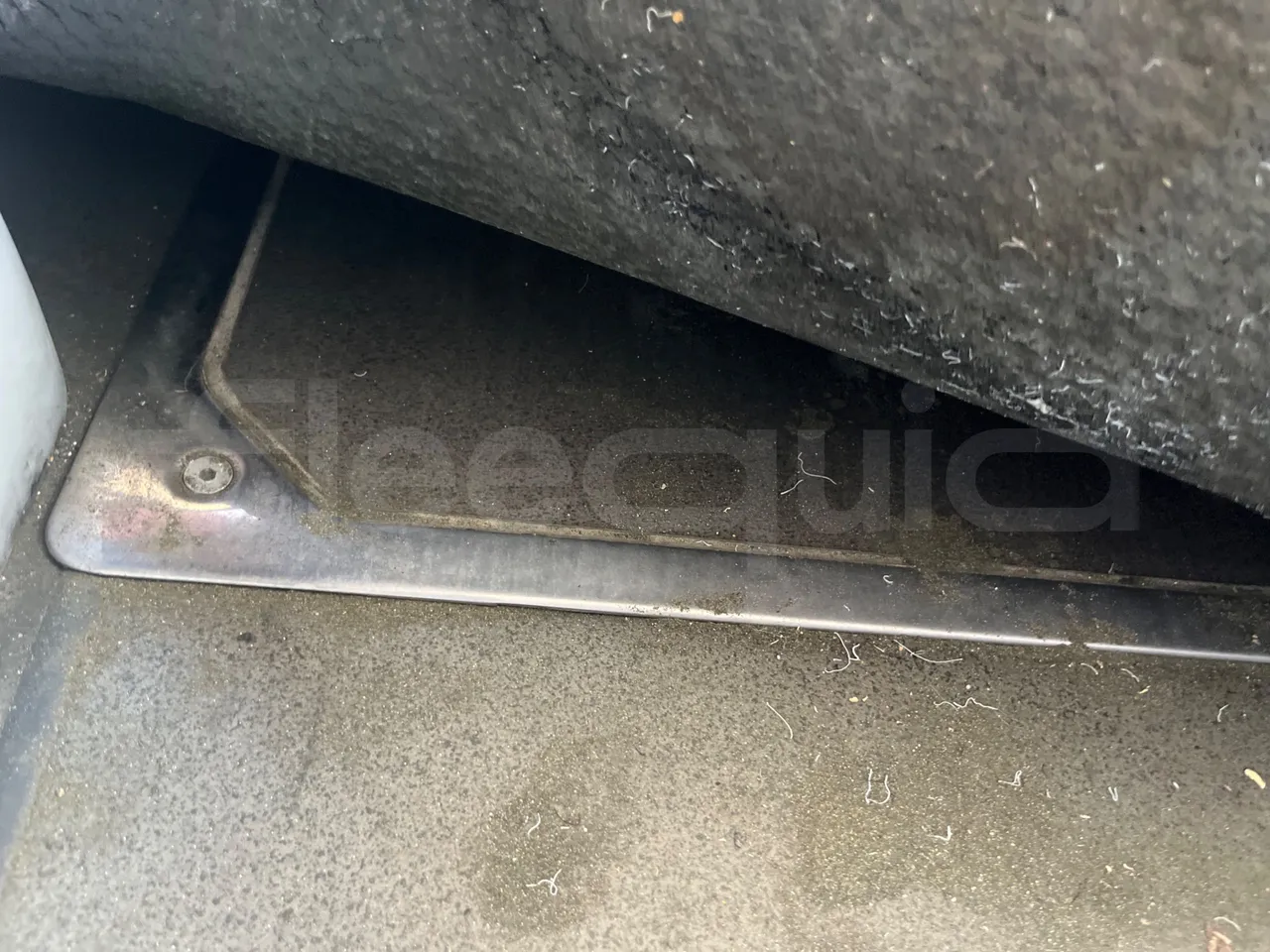 Irizar Scania - floor hatches photo