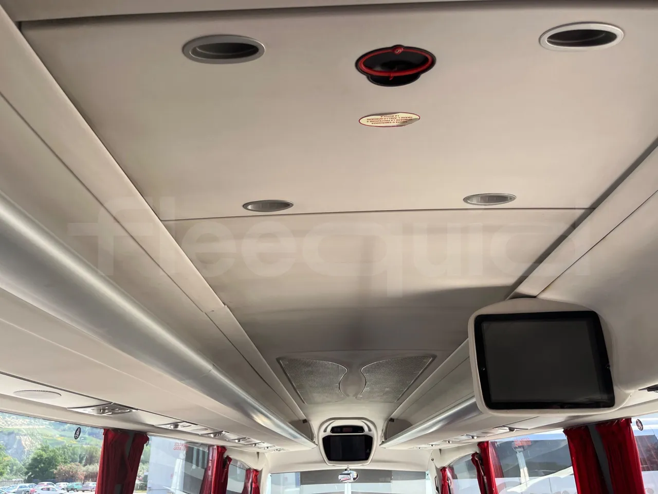 Irizar Scania - roof hatch 1