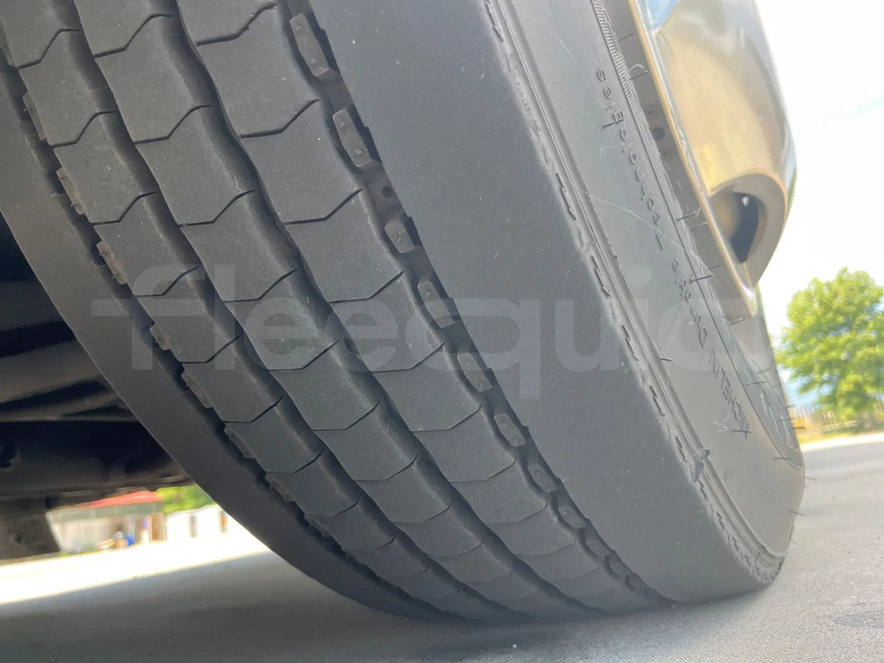 Irizar Scania - tread condition front tires right