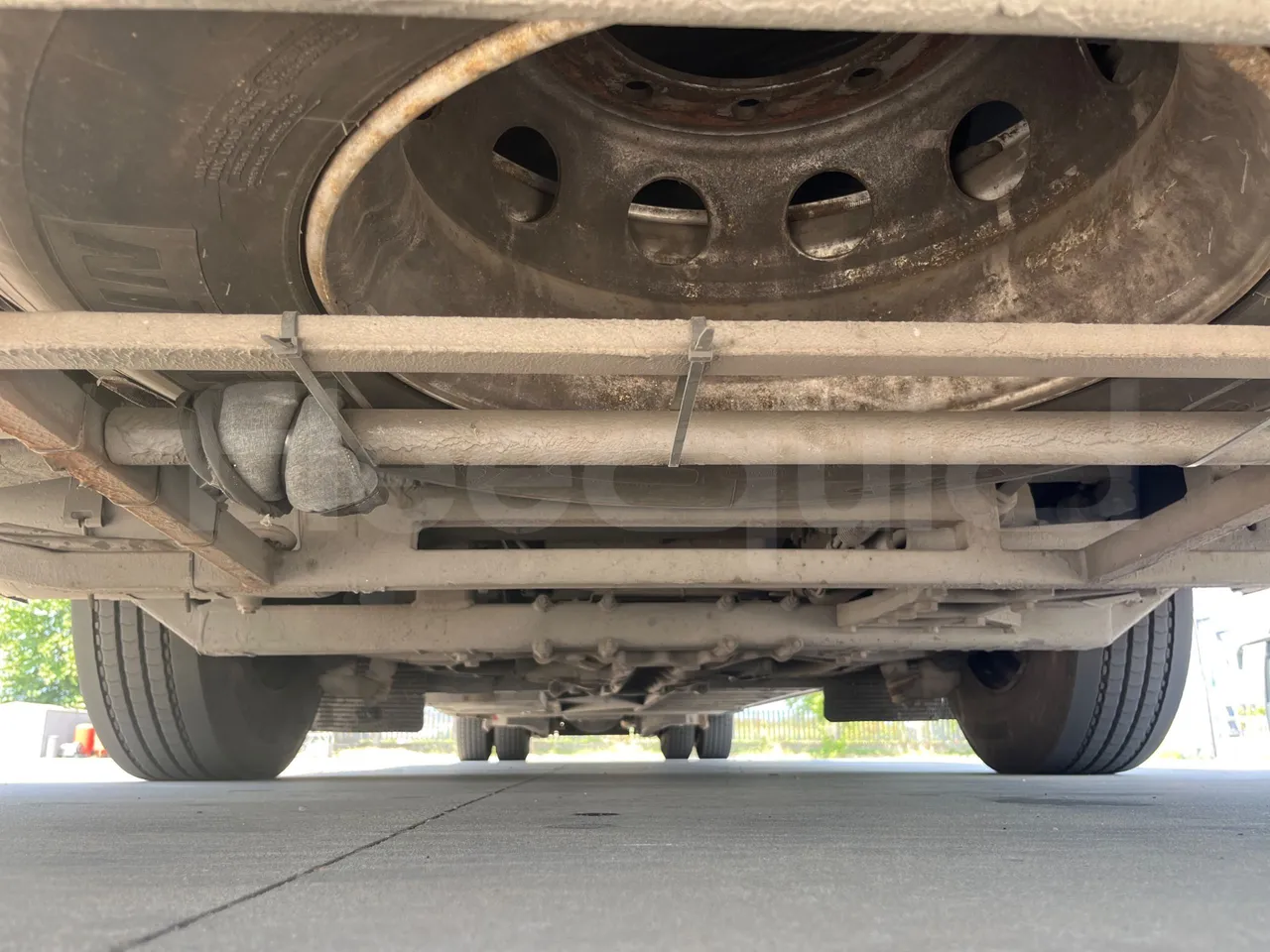 Irizar Scania - front undercarriage from front