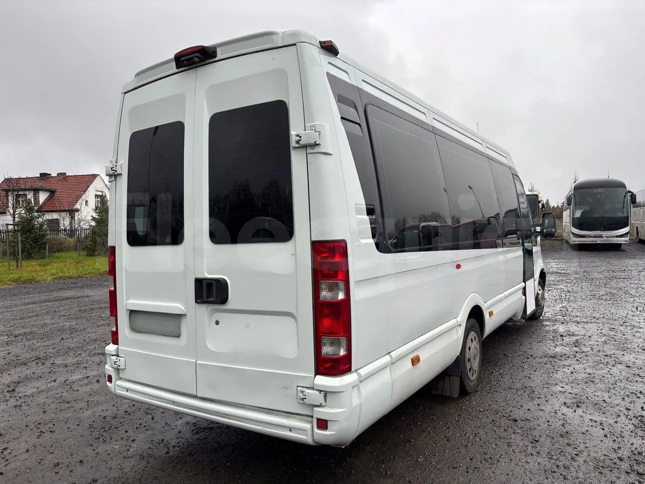 Iveco Daily A40C17 - Euro5 - 125kW - 6mt - 3/4 right rear doors closed