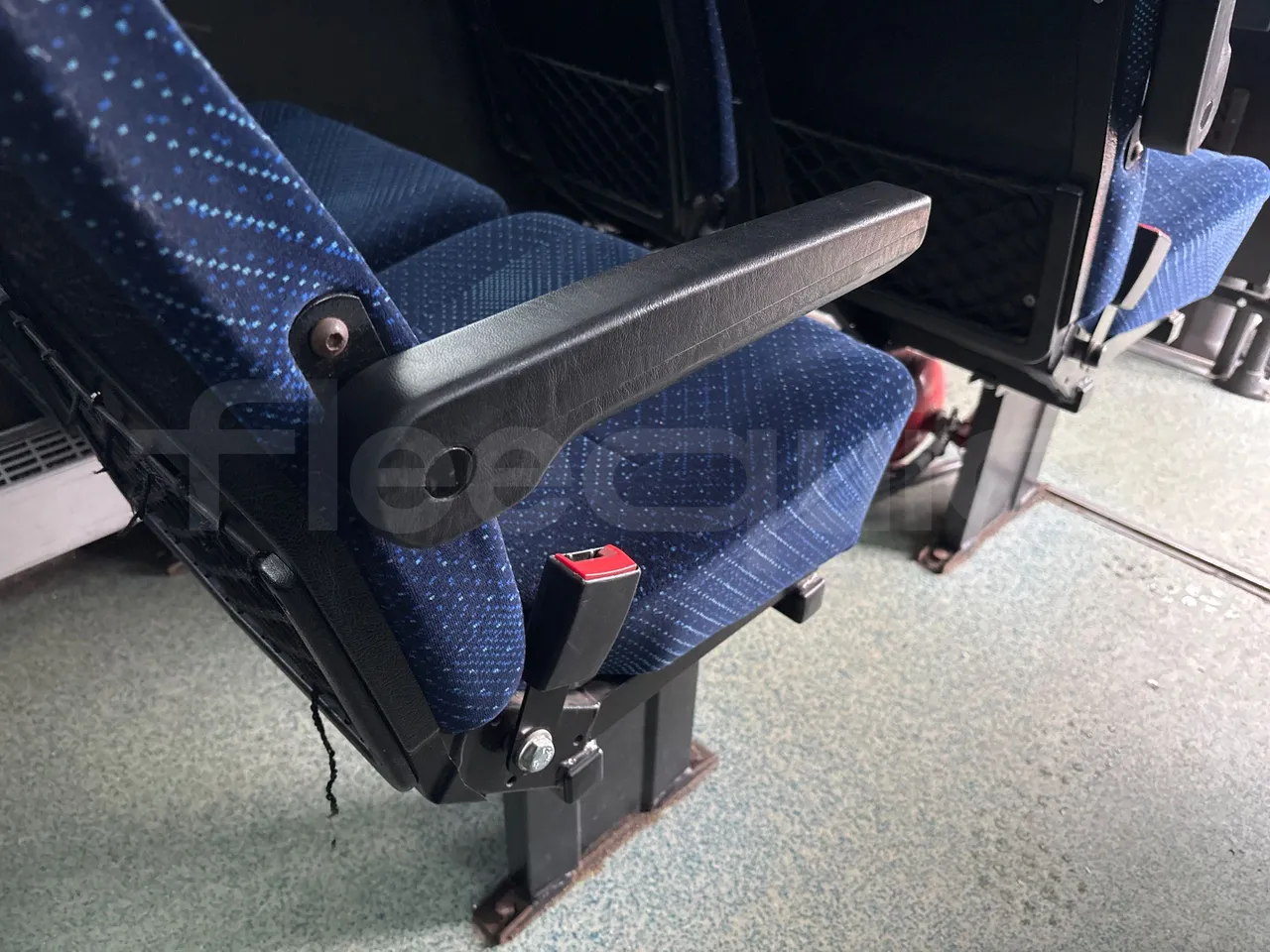 Iveco Daily A40C17 - Euro5 - 125kW - 6mt - armrest detail photo