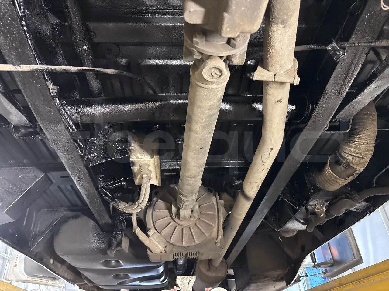 Iveco Daily A40C17 - Euro5 - 125kW - 6mt - driveshaft photo