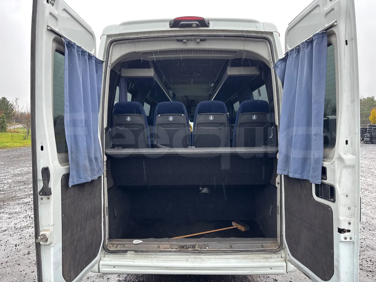 Iveco Daily A40C17 - Euro5 - 125kW - 6mt - luggage rack photo