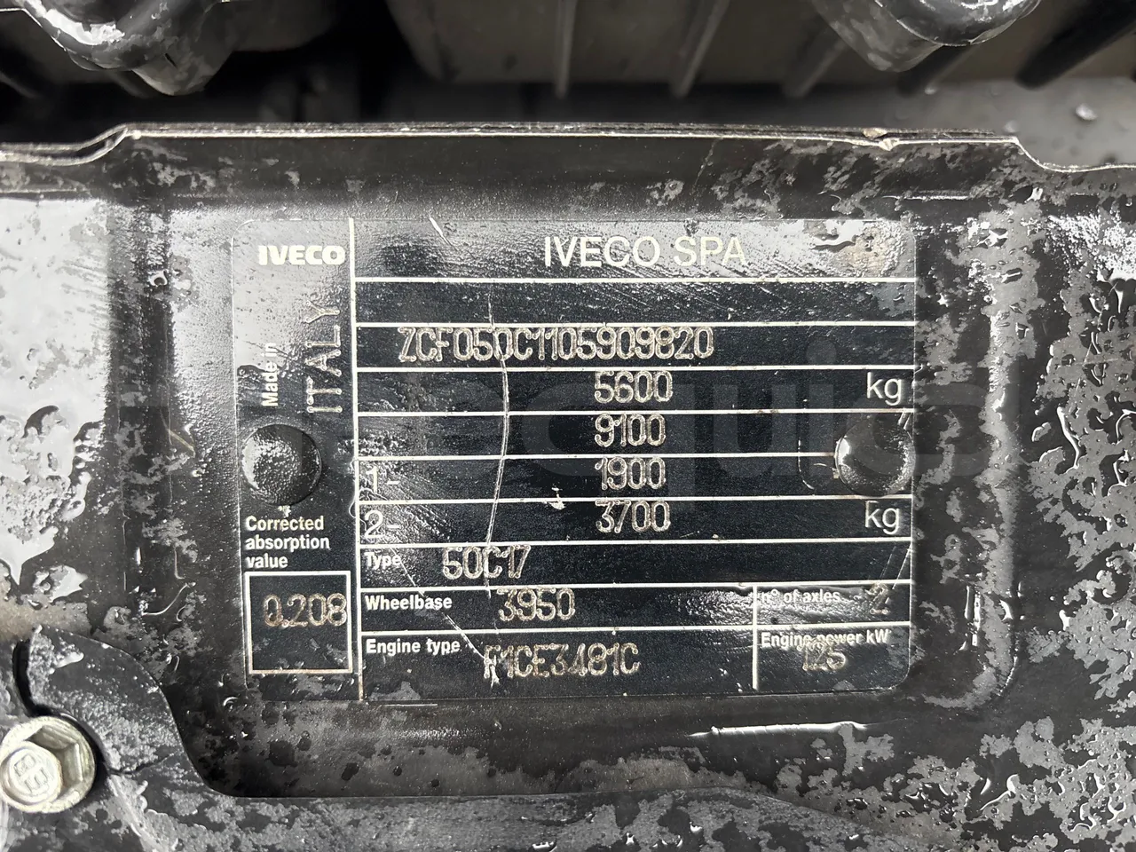 Iveco Daily A40C17 - Euro5 - 125kW - 6mt - vehicle plate photo