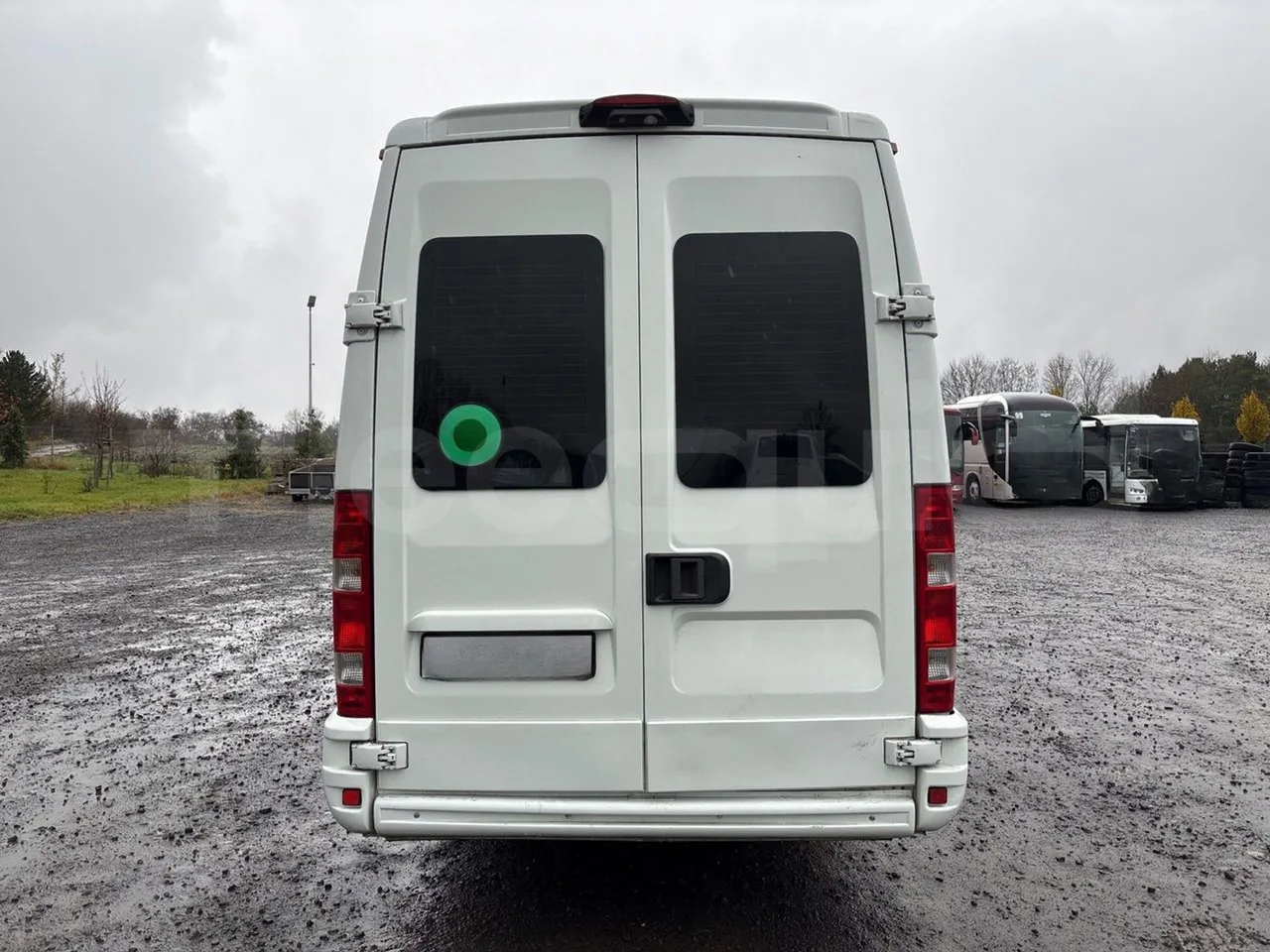 Iveco Daily A40C17 - Euro5 - 125kW - 6mt - rear hatch closed