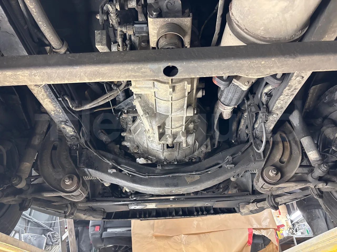 Iveco Daily A40C17 - Euro5 - 125kW - 6mt - front axle central