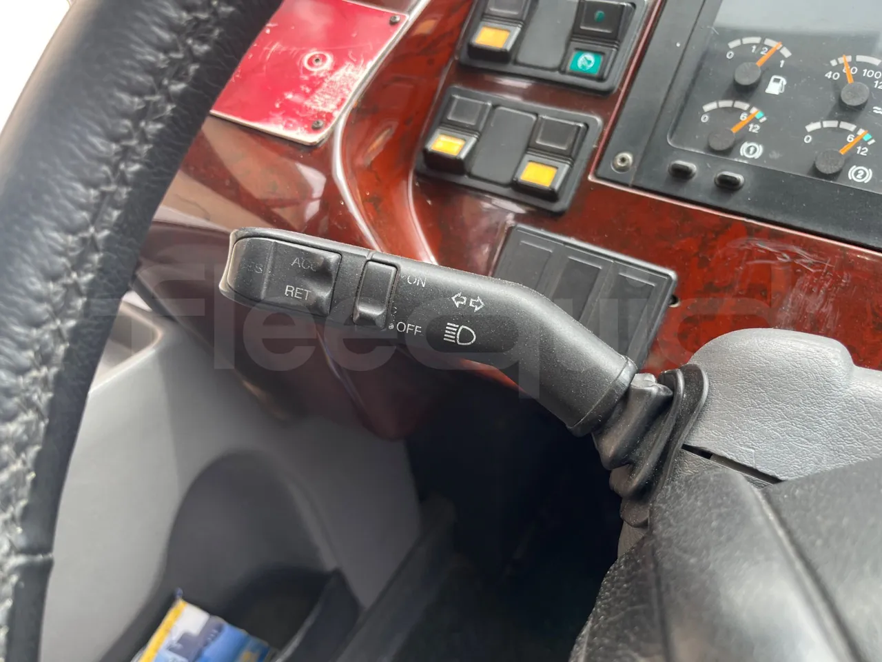 Irizar Scania Century K124EB - EUR3 - 309kW - 15m - command unit indicators