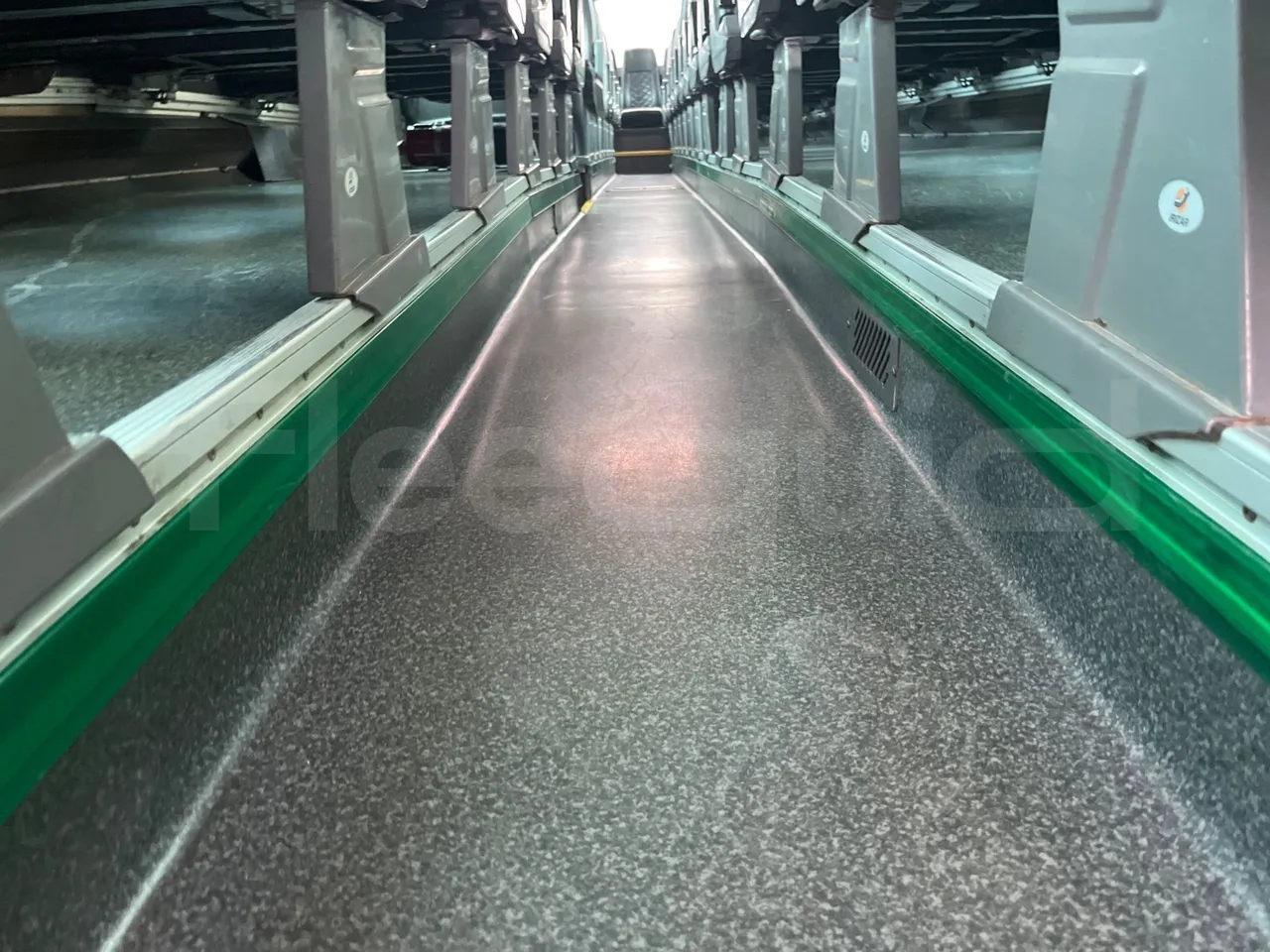 Irizar Scania Century K124EB - EUR3 - 309kW - 15m - seat brackets photo