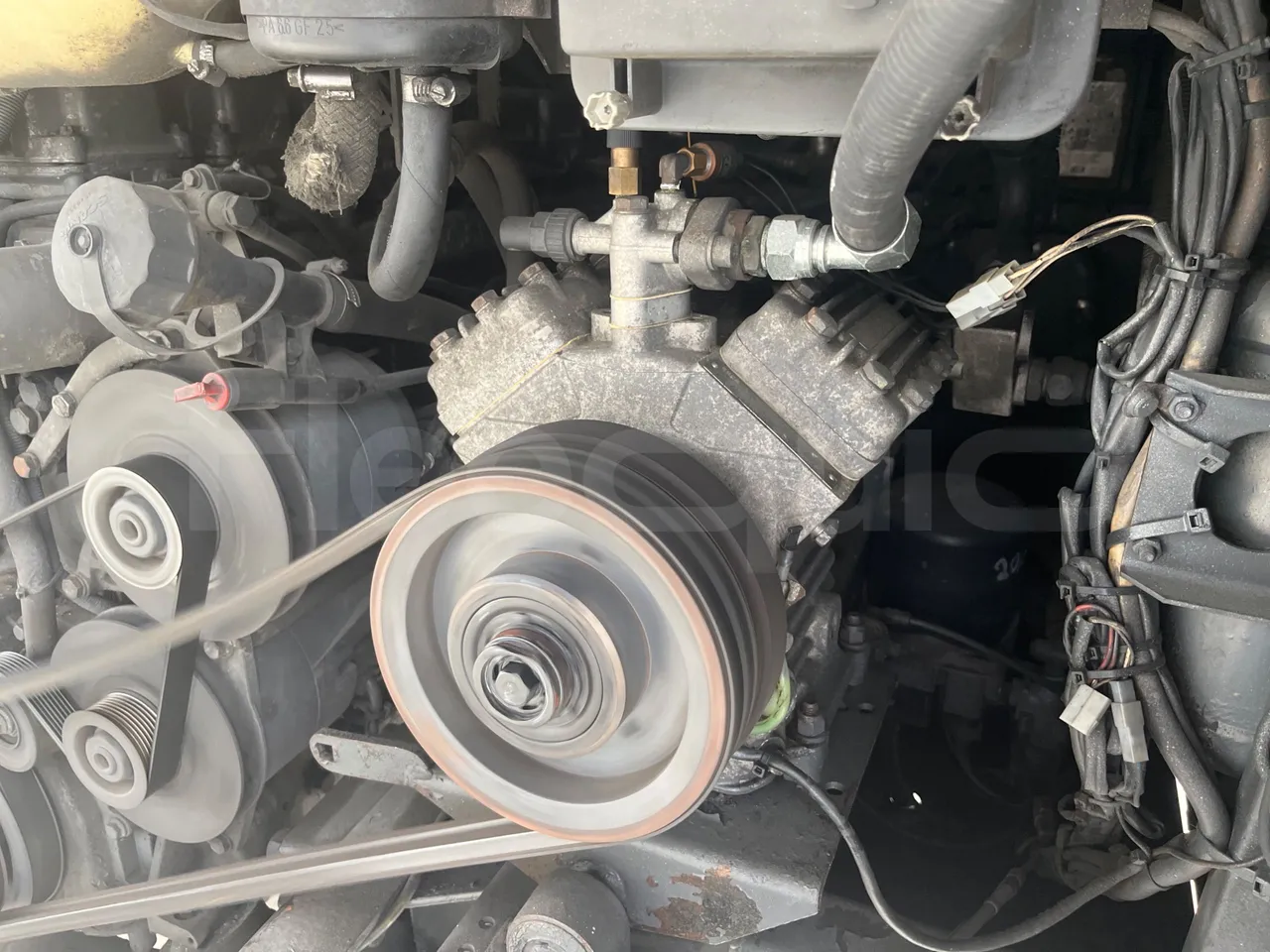 Irizar Scania Century K124EB - EUR3 - 309kW - 15m - air conditioning compressor