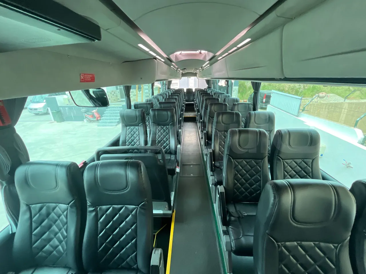 Irizar Scania Century K124EB - EUR3 - 309kW - 15m - reverse view middle aisle