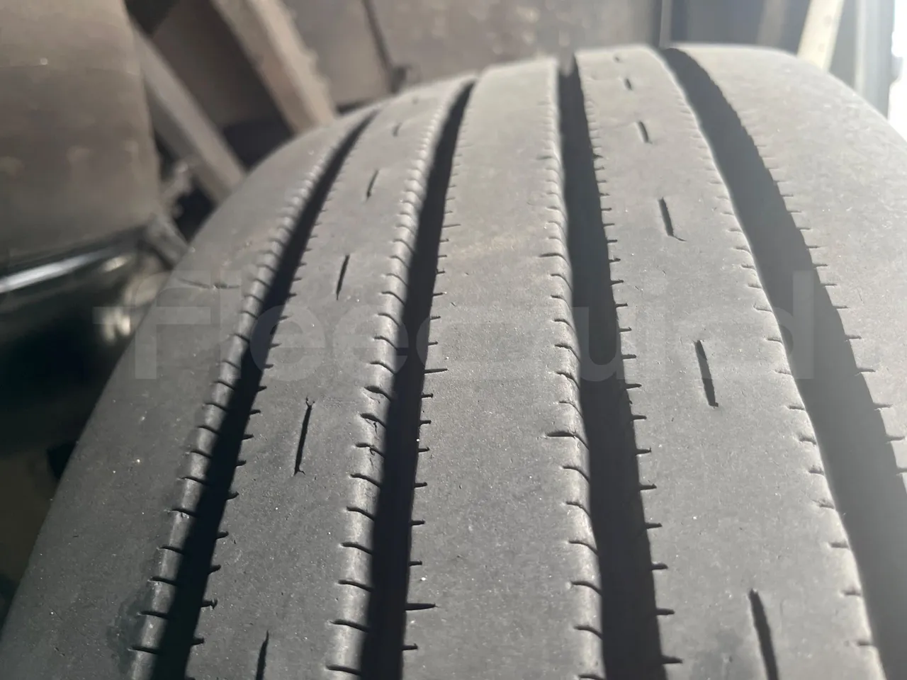 Irizar Scania Century K124EB - EUR3 - 309kW - 15m - tread condition front tires right