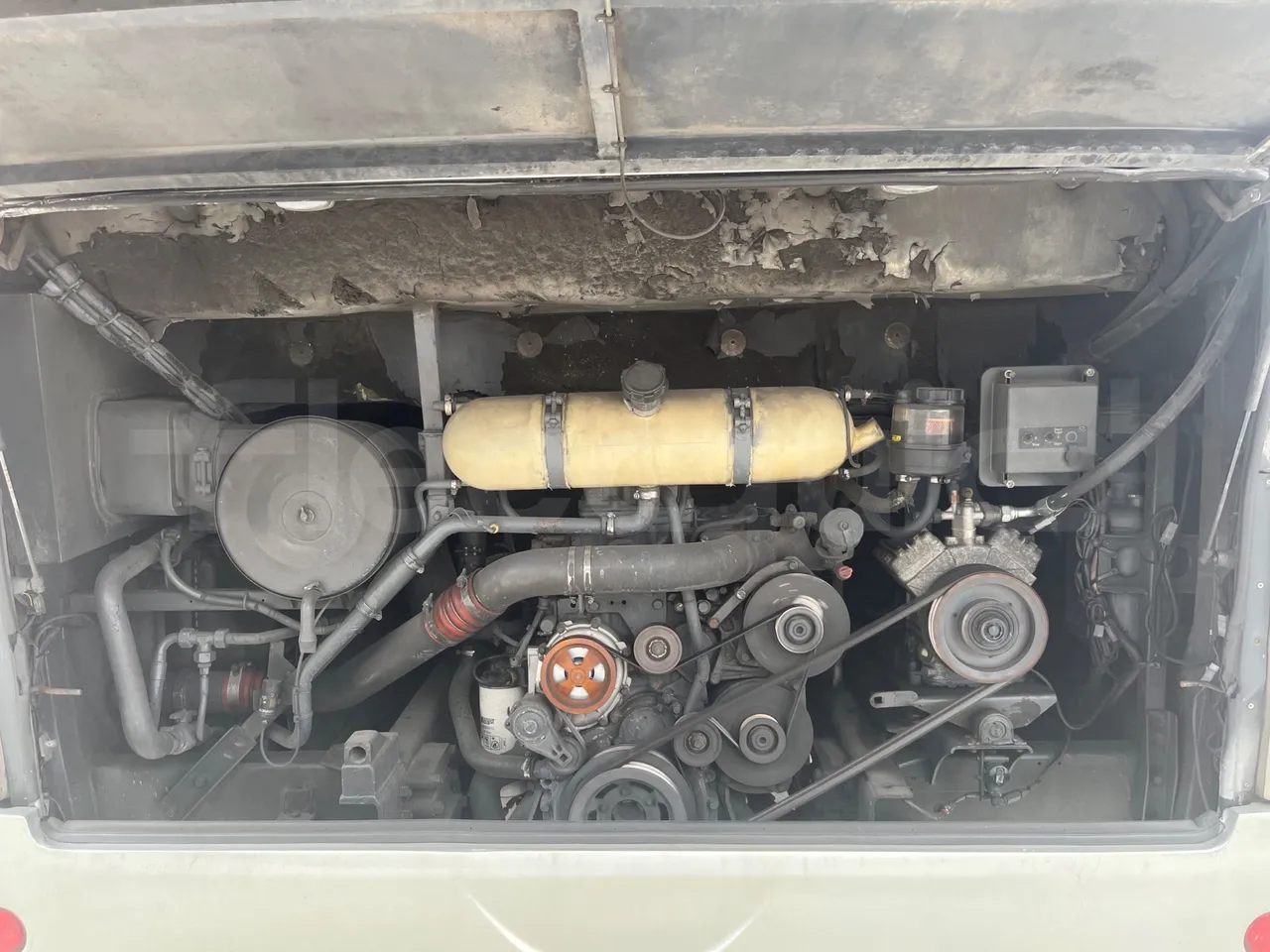 Irizar Scania Century K124EB - EUR3 - 309kW - 15m - rear hatch open