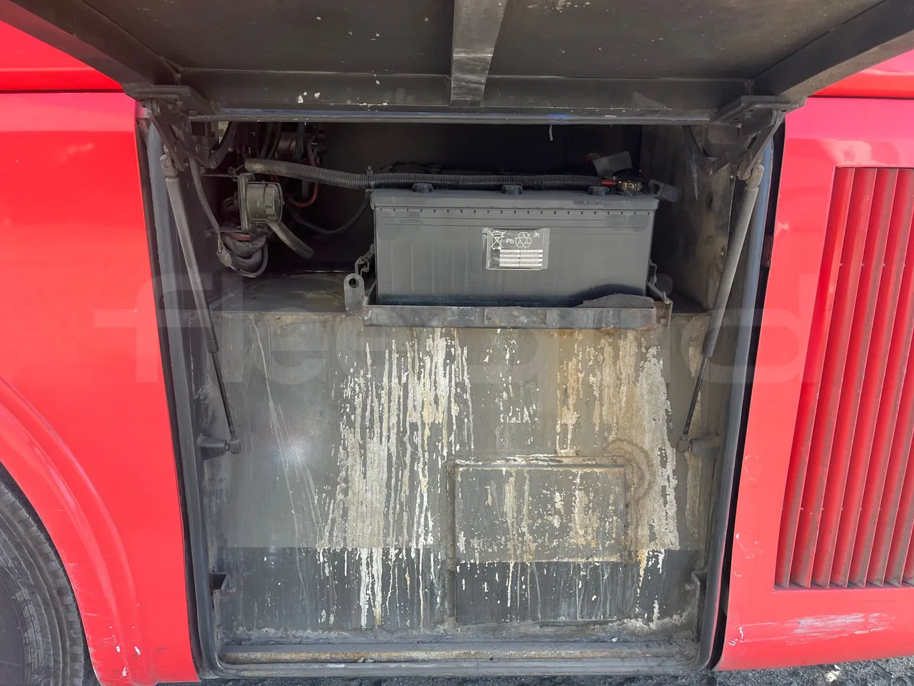 Irizar Scania K 420 EB 4x2 - Euro4 - 309kW - 12.920mt - external compartments photo