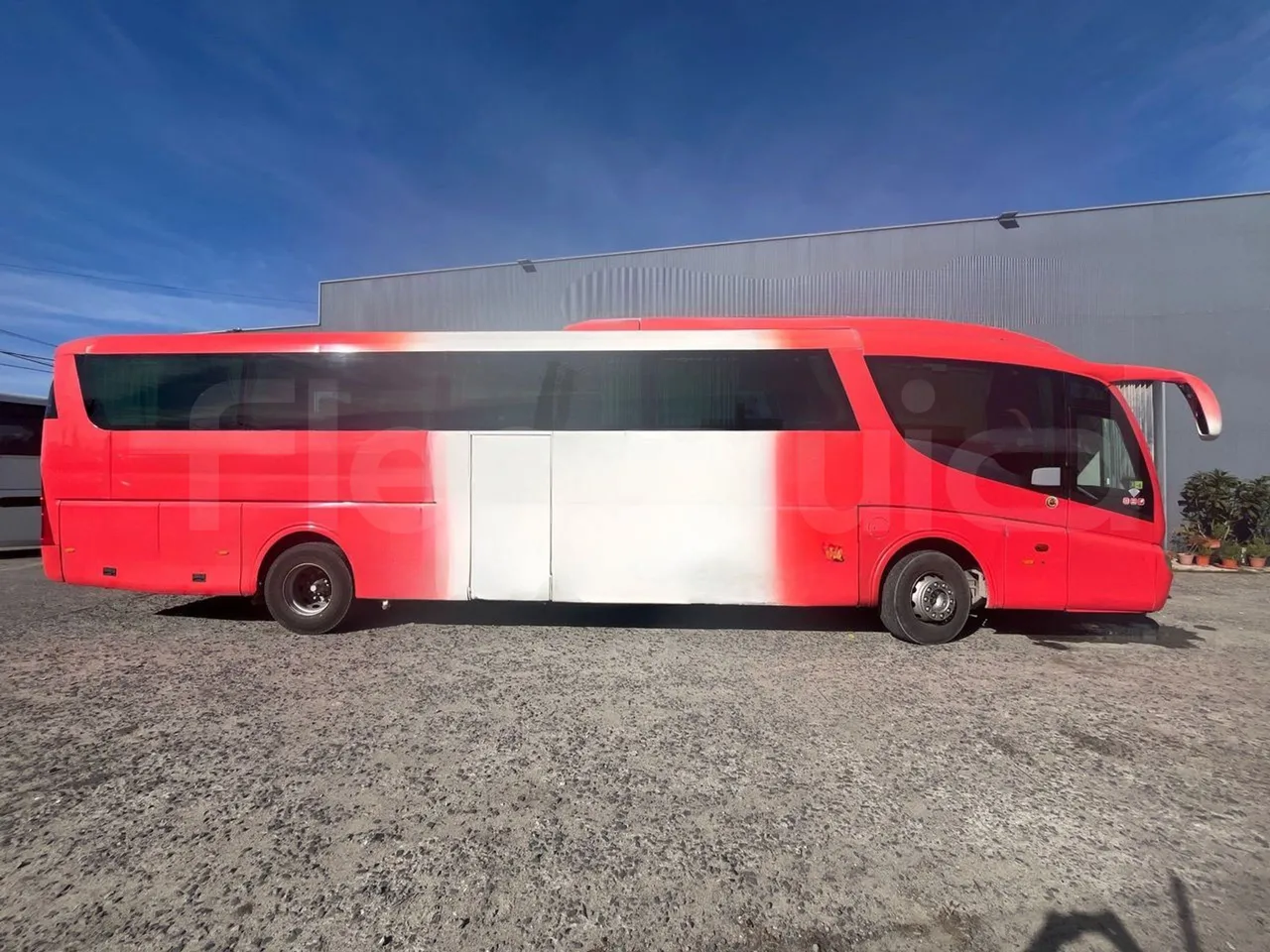 Irizar Scania K 420 EB 4x2 - Euro4 - 309kW - 12.920mt - right side doors closed