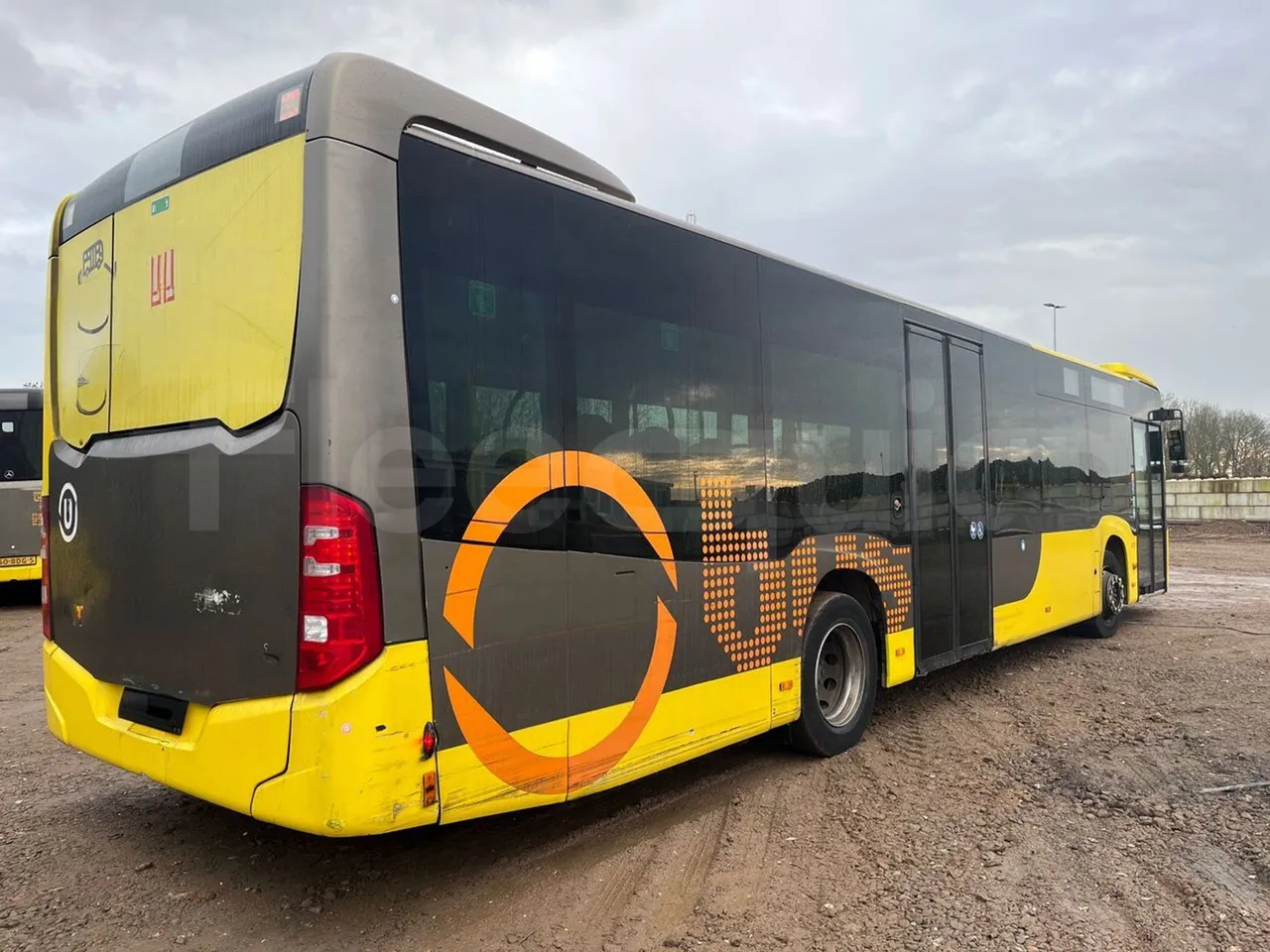 Mercedes-Benz Citaro 628 02 - Euro 6 - 220 kW - 12.140 mt - 3/4 right rear doors closed