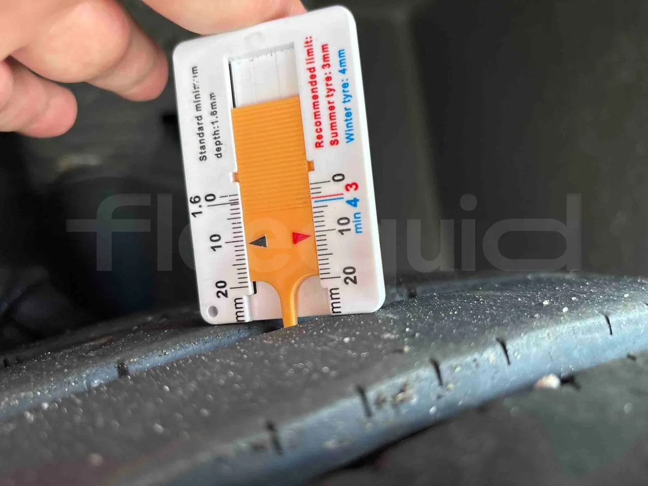 Temsa Safari - First Axle Left Side: Tyre Thickness