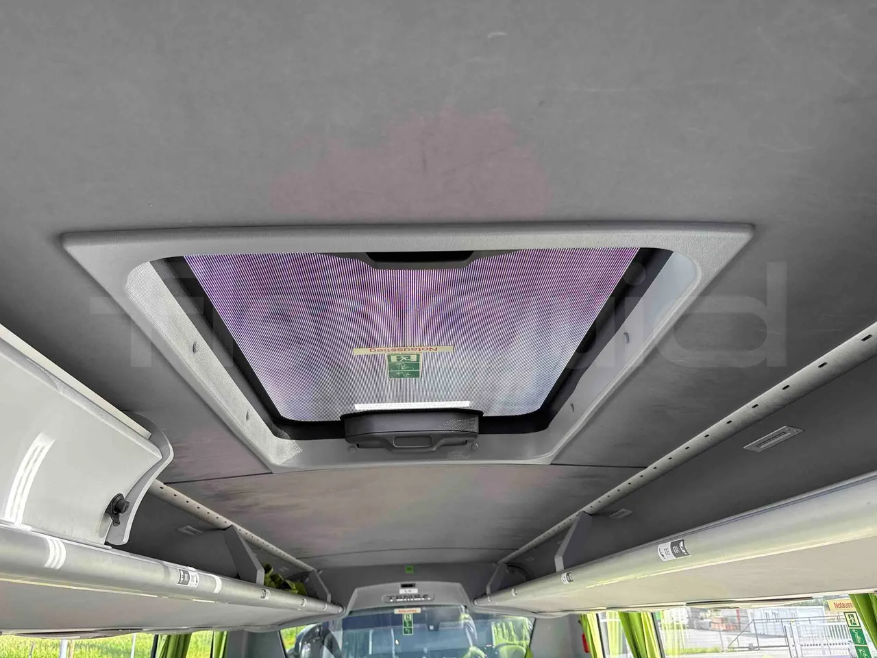 Temsa Safari - roof hatch 2