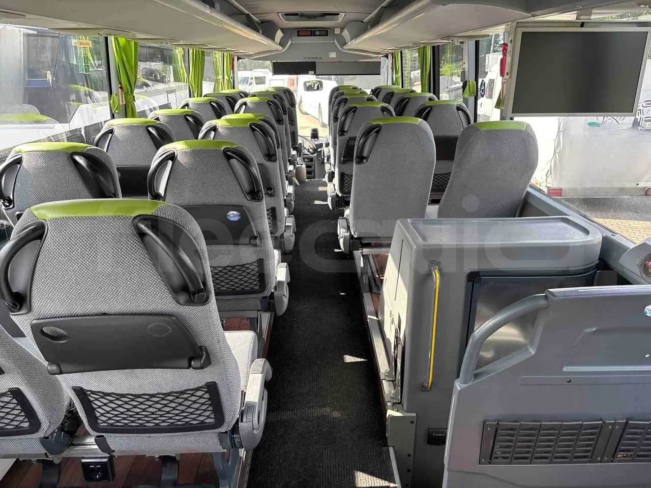 Temsa Safari - forward view middle aisle