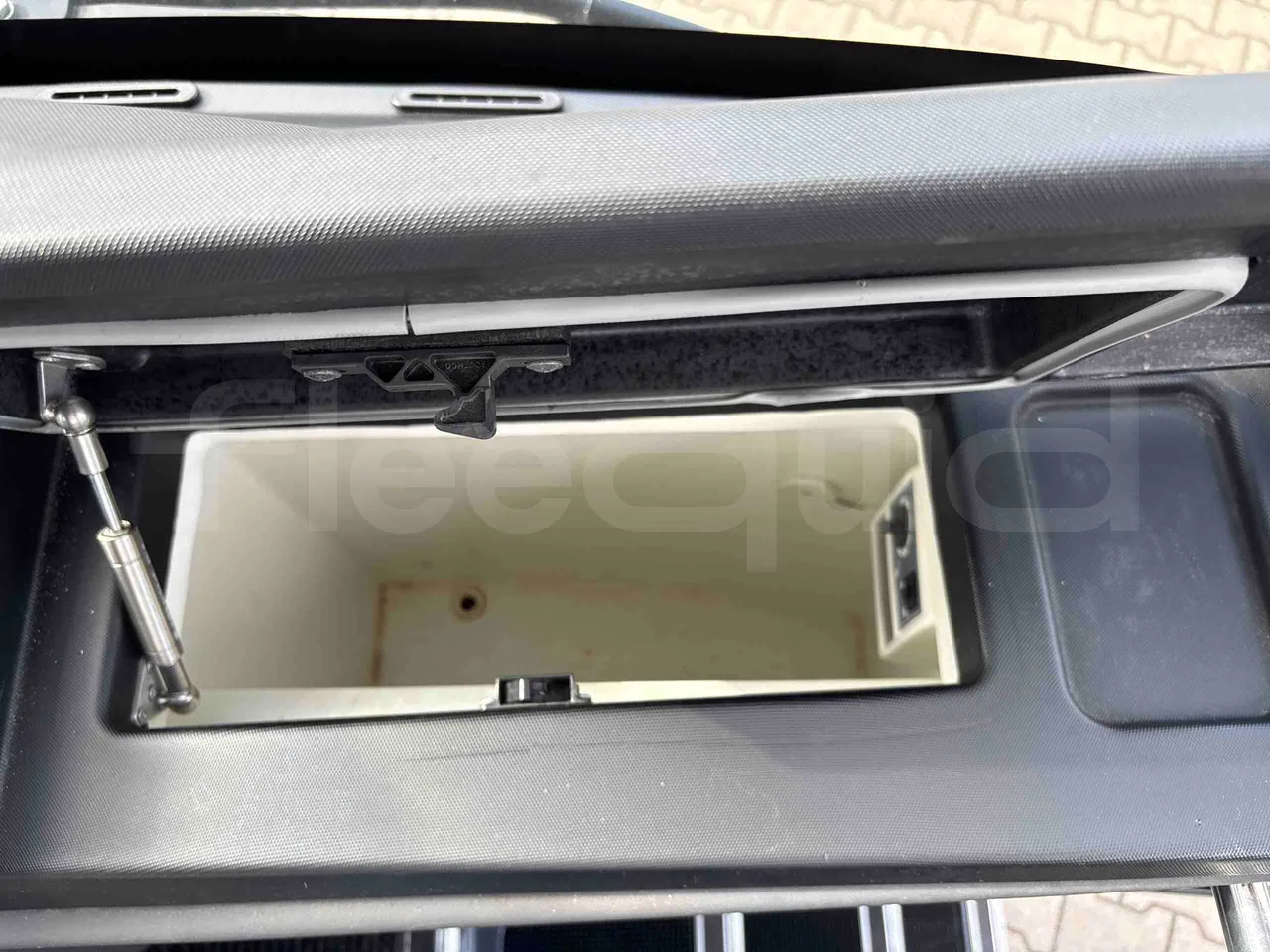 Temsa Safari - Refrigerator