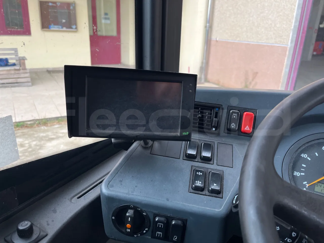 Solaris Urbino 12 - Euro6 - 240kW - 12mt - radio accessories photo