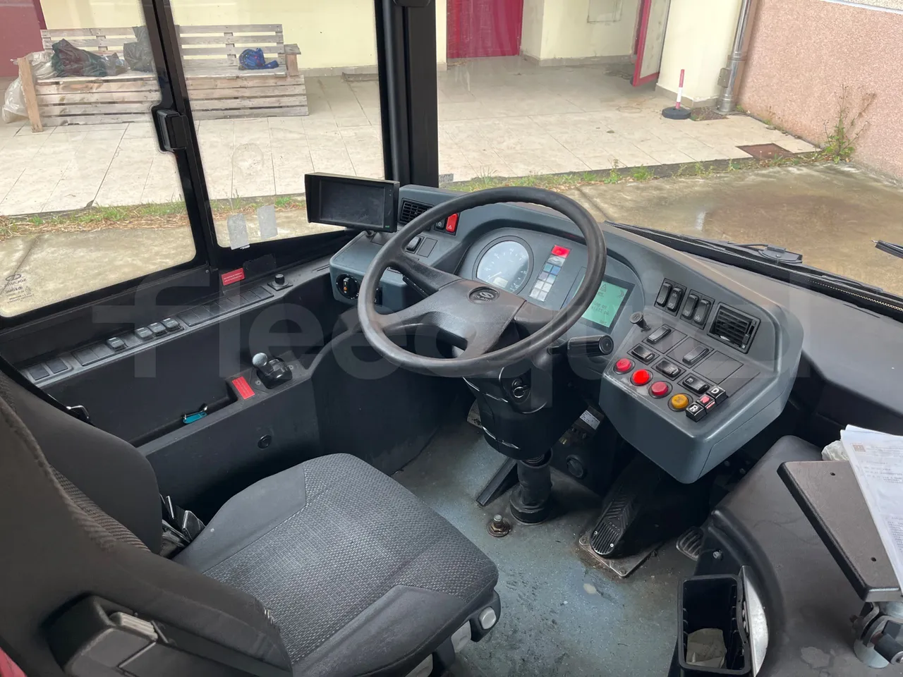 Solaris Urbino 12 - Euro6 - 240kW - 12mt - buttons panels on