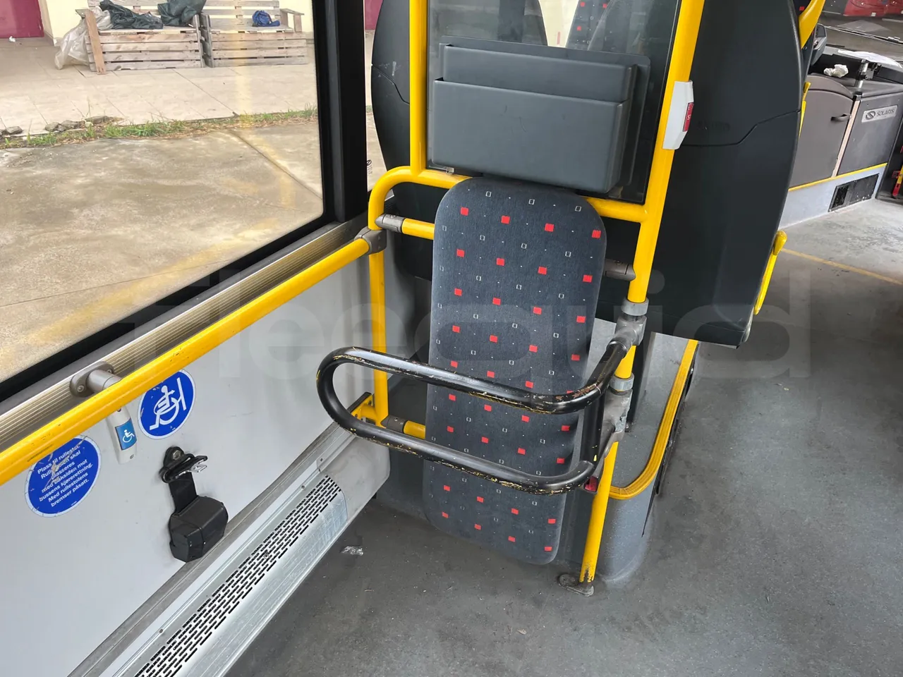 Solaris Urbino 12 - Euro6 - 240kW - 12mt - single seat detail